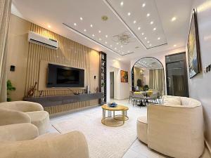 2 bedroom House for shortlet Ikate Lekki Lagos