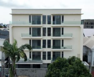 Flat / Apartment for sale Off Durosimi Etti Lekki Phase 1 Lekki Lagos