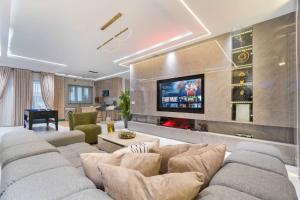 2 bedroom Flat / Apartment for shortlet Periwinkle Estate Lekki Phase 1 Lekki Lagos