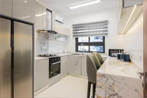 2 bedroom Flat / Apartment for shortlet Palace Road Victoria Island Lagos