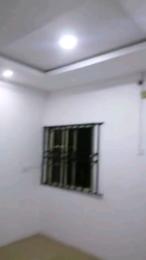 2 bedroom House for rent Adekunle Yaba Lagos