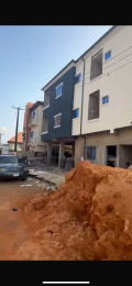2 bedroom Flat / Apartment for sale Shomolu Lagos