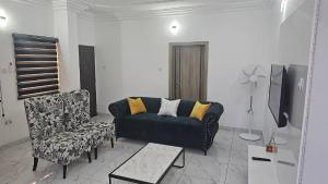 2 bedroom Flat / Apartment for shortlet Ogba Lagos