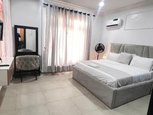 Flat / Apartment for shortlet ONIRU Victoria Island Lagos