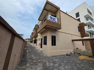 2 bedroom House for rent Ikate Lekki Lagos