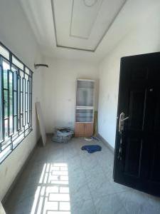 1 bedroom Commercial Property for rent Along Mobil Ilaje Ajah Lagos