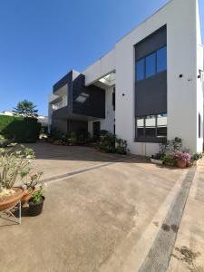 7 bedroom House for sale Guzape Abuja