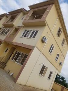 Flat / Apartment for rent 6, Ehinomen Ewalefoh Street Jahi Abuja