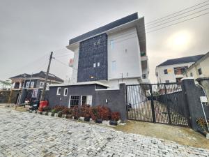 2 bedroom House for sale Abraham adesanya estate Ajah Lagos