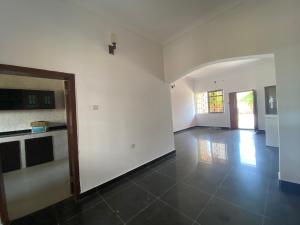 2 bedroom House for rent Ikate Lekki Lagos