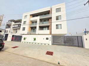 2 bedroom House for sale ONIRU Victoria Island Lagos
