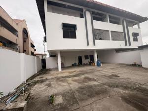 10 bedroom House for rent Ligali Ayorinde Victoria Island Lagos