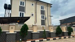 3 bedroom Flat / Apartment for rent Katampe Main Abuja