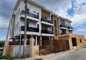 3 bedroom Flat / Apartment for sale Opebi Ikeja Lagos