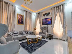 3 bedroom Flat / Apartment for shortlet Ikota Lekki Lagos