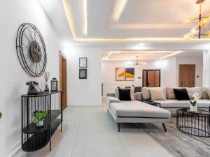 3 bedroom Flat / Apartment for shortlet Old Ikoyi Ikoyi Lagos