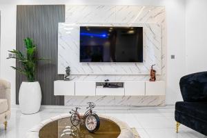 2 bedroom Flat / Apartment for rent Lekki Phase 1 Lekki Lagos