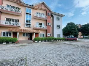 3 bedroom House for rent Eleganza Garden Opposite Vgc, Lekki Lagos. Along Lekki Expressway Lekki Lagos