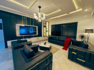 3 bedroom Flat / Apartment for shortlet 31 Oduduwa Crescent Gra Ikeja Ikeja GRA Ikeja Lagos