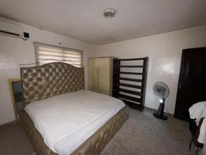 3 bedroom Flat / Apartment for rent Off Ajose Adeogun Ajose Adeogun Street Victoria Island Lagos