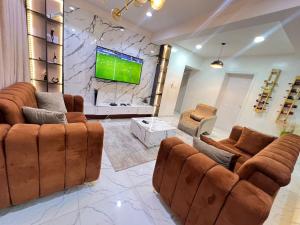 3 bedroom Flat / Apartment for shortlet Yaba Lagos