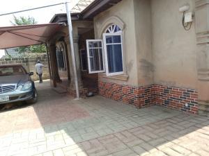 3 bedroom House for sale Agoro Power Line Ologuneru Road Ibadan Oyo