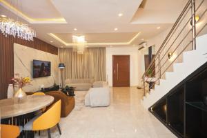 3 bedroom Flat / Apartment for shortlet Jakande, Lekki Jakande Lekki Lagos