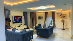 3 bedroom Flat / Apartment for shortlet Royal Garden Abraham adesanya estate Ajah Lagos