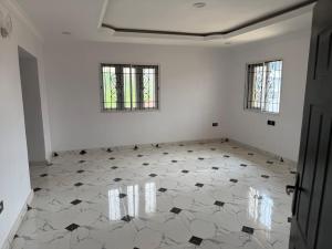 3 bedroom House for rent Oke’badan, Akala Way Akobo Ibadan Oyo