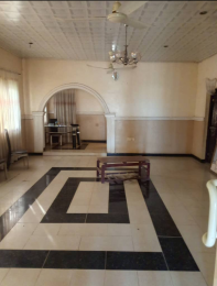 3 bedroom Flat / Apartment for rent Olodo Bank Area,iyana Church Ibadan Oyo