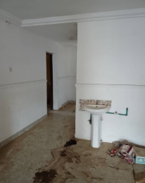 3 bedroom Flat / Apartment for rent Owu Crown Area Iwo Rd Ibadan Oyo