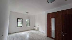 3 bedroom Flat / Apartment for rent Lugard Avenue Old Ikoyi Ikoyi Lagos