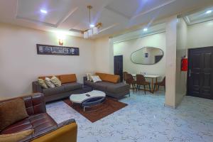 3 bedroom Flat / Apartment for shortlet Aco Estate, Life Camp Abuja