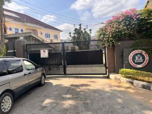 3 bedroom Flat / Apartment for rent Inner Okupe Estate, Mende Maryland Lagos