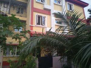 3 bedroom Flat / Apartment for sale Iponri Housing Estate Alaka/Iponri Surulere Lagos