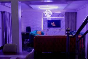 3 bedroom Flat / Apartment for shortlet Off Oduduwa Crescent Ikeja GRA Ikeja Lagos