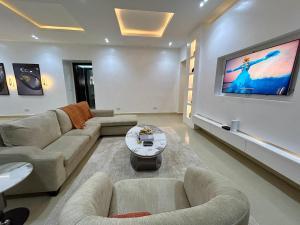 Flat / Apartment for shortlet Bourdillon Ikoyi Lagos