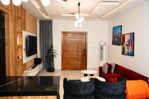 3 bedroom Flat / Apartment for shortlet Off Airport Road Oredo Edo