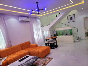 3 bedroom Flat / Apartment for shortlet Omole phase 1 Ojodu Lagos