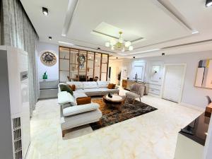 Flat / Apartment for shortlet ONIRU Victoria Island Lagos