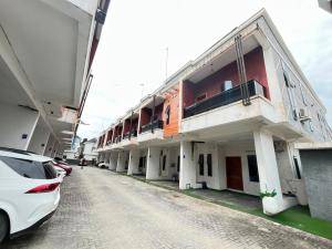 House for rent Ikota Gra Ikota Lekki Lagos