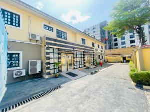 1 bedroom Commercial Property for sale Ikeja GRA Ikeja Lagos