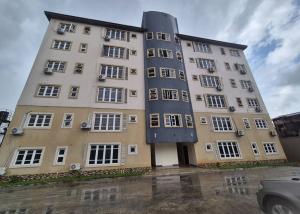 3 bedroom Flat / Apartment for sale Yaba Lagos