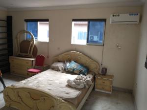 3 bedroom House for sale Along Lekki Expressway Lekki Lagos