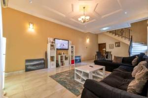 3 bedroom House for shortlet Allen Avenue Ikeja Lagos