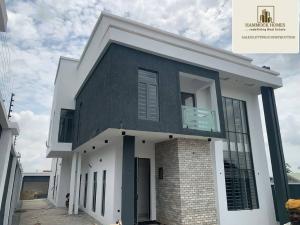 4 bedroom House for sale Off Emilola Drive, New Bodija Ibadan Oyo