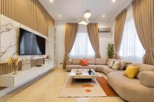 4 bedroom Flat / Apartment for shortlet Lekki Phase 1 Lekki Lagos