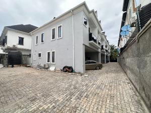4 bedroom House for rent 2nd Toll Gate Lekki Lagos
