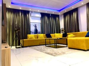 4 bedroom Flat / Apartment for shortlet chevron Lekki Lagos