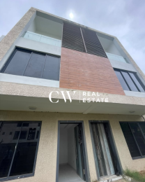 4 bedroom Flat / Apartment for sale Lekki Lagos